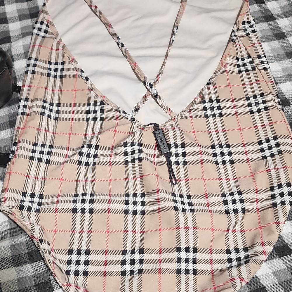 Young girl Burberry swim suit